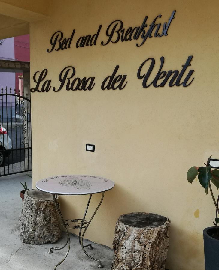 B&B La Rosa Dei Venti Acri Luaran gambar